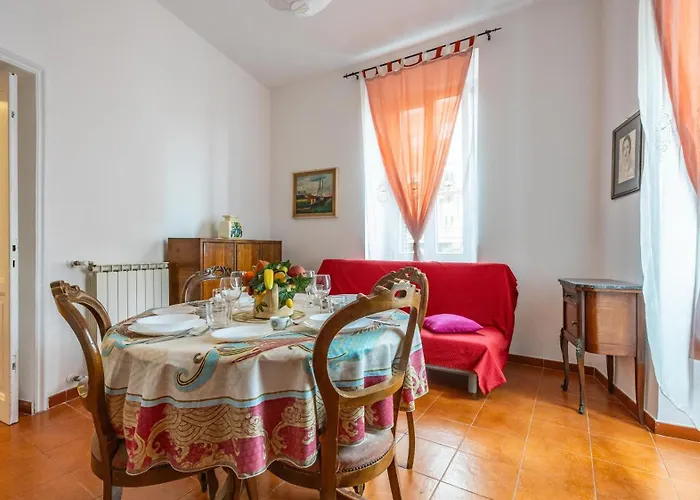 Apartamento San Pietro Comfy By Rentbeat *